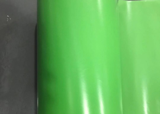 Película de HDPE blanca lisa con baja resistencia a la tracción y superficie en relieve