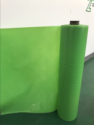 Película laminada cruzada de alta resistencia del HDPE de la resistencia de rasgón para las membranas impermeables