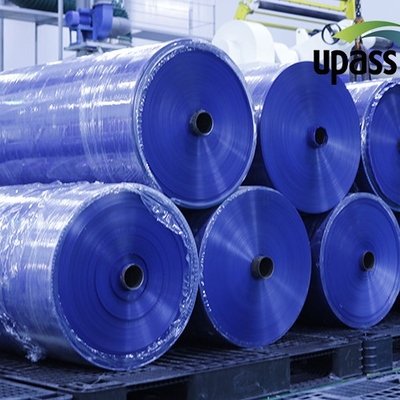 Película de la fuerza del polietileno 90um del HDPE 0.09m m de la resistencia de rasgón