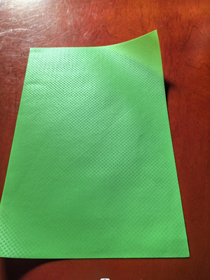 Película laminada en HDPE contra deslizamiento - ancho 100 mm-1100 mm