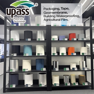Membrana transpirable e impermeable de película de HDPE para techo, pared y envoltorio de casa. Servicio de procesamiento de corte personalizado. Alto rendimiento de resistencia y alta elongación