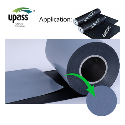 Material de impermeabilización asfáltica modificado con SBS autoadhesivo Película de liberación de HDPE Moldeo por soplado Escudo de hielo y agua autoadhesivo