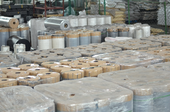 Película de liberación de HDPE resistente a los rayos UV para impermeabilización de subcubierta de techos