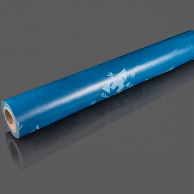 Película de liberación PE recubierta de silicio de un solo lado para membranas de betún de 0,03 a 0,070 mm de espesor y respetuosa con el medio ambiente