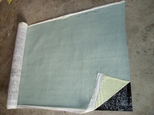 Liner de liberación de PE recubierto de silicona con un grosor de 0,03 mm-0,07 mm para membranas y cintas impermeables ISO9001: 2018 Impresión certificada y personalizada