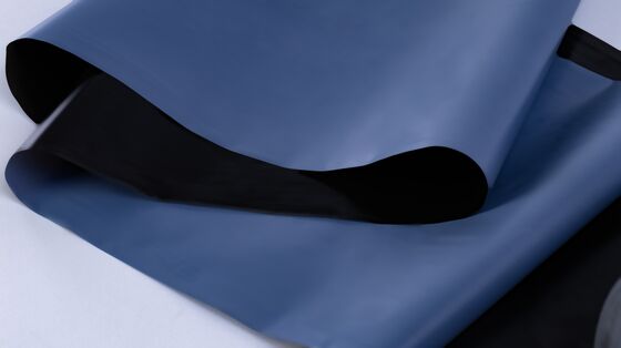 Película de alta densidad de polietileno laminada cruzada de alta resistencia 60F Membrana impermeable con servicio de moldeo por soplado y corte